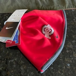 Nike reversible OSU hat.